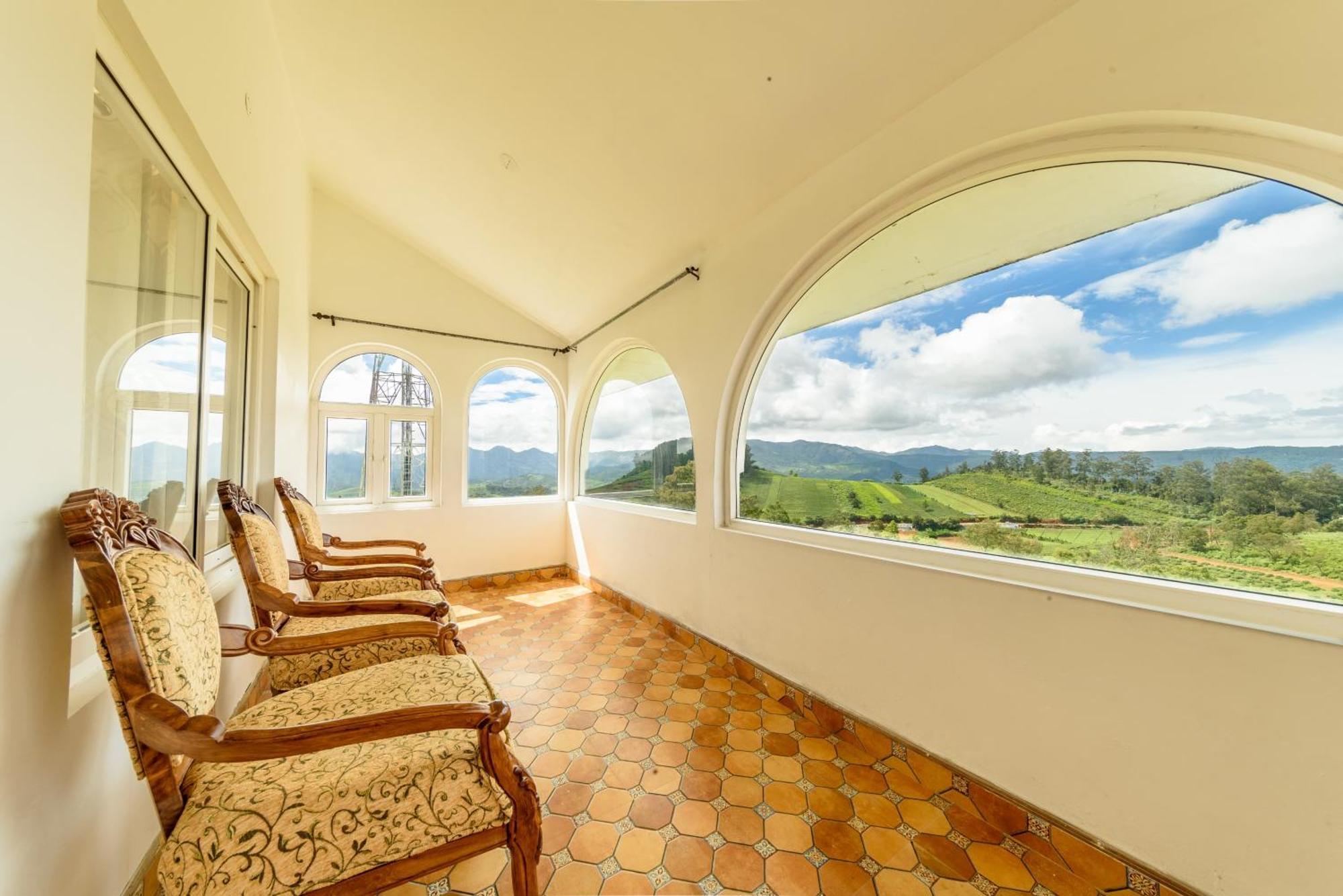 Emerald Stays Ooty By Voye Homes , Italian Luxury Near Ooty Emerald Lake 외부 사진